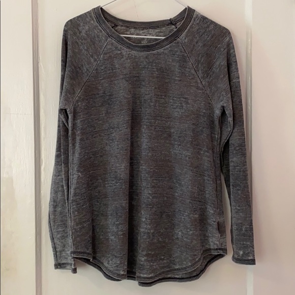 American Eagle Outfitters Tops - American Eagle Gray Tee